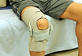 スポーツ外傷：施術の様子